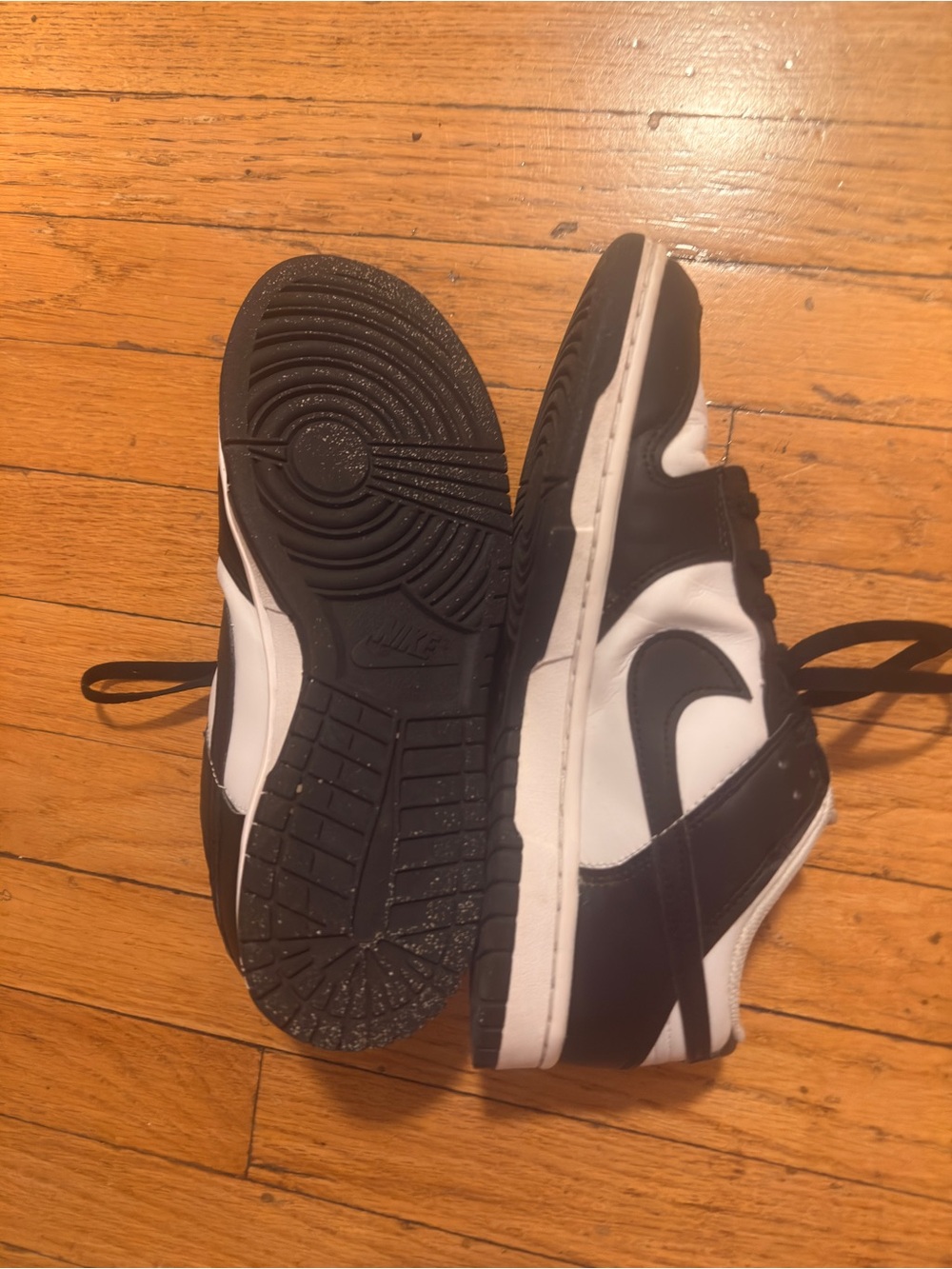 Nike Black and White panda dunk lows - Picture 3 of 3
